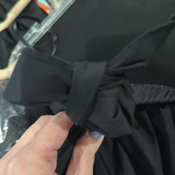 Black MILLY “Blithe”, off the shoulder top w/ bow accents. Elegant whimsy Sz S - Picture 12 of 12